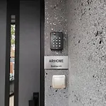 Δωμάτια σε οικογενειακή κατοικία Arthome Βρότσλαβ