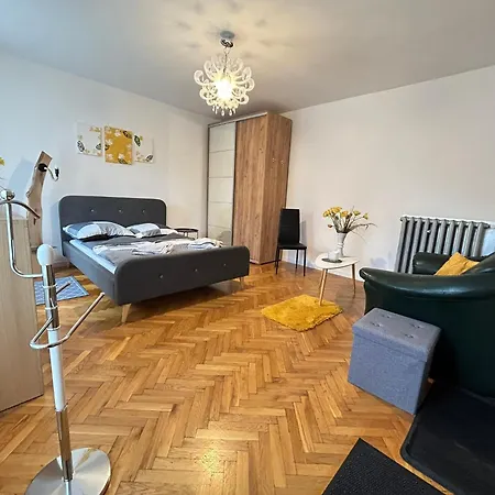 Arthome Δωμάτια σε οικογενειακή κατοικία