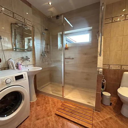 Δωμάτια σε οικογενειακή κατοικία Arthome