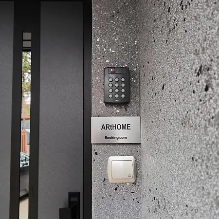 Δωμάτια σε οικογενειακή κατοικία Arthome Βρότσλαβ